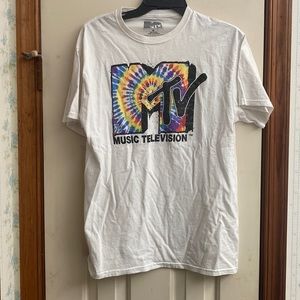 Size Medium used MTV white T-Shirt Short Sleeve Print shows signs of wear.